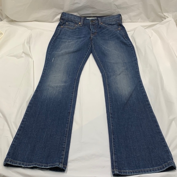 Women’s Levi’s 515 Blue Boot Cut Jeans Lightly Distressed Size 4M - Picture 1 of 14